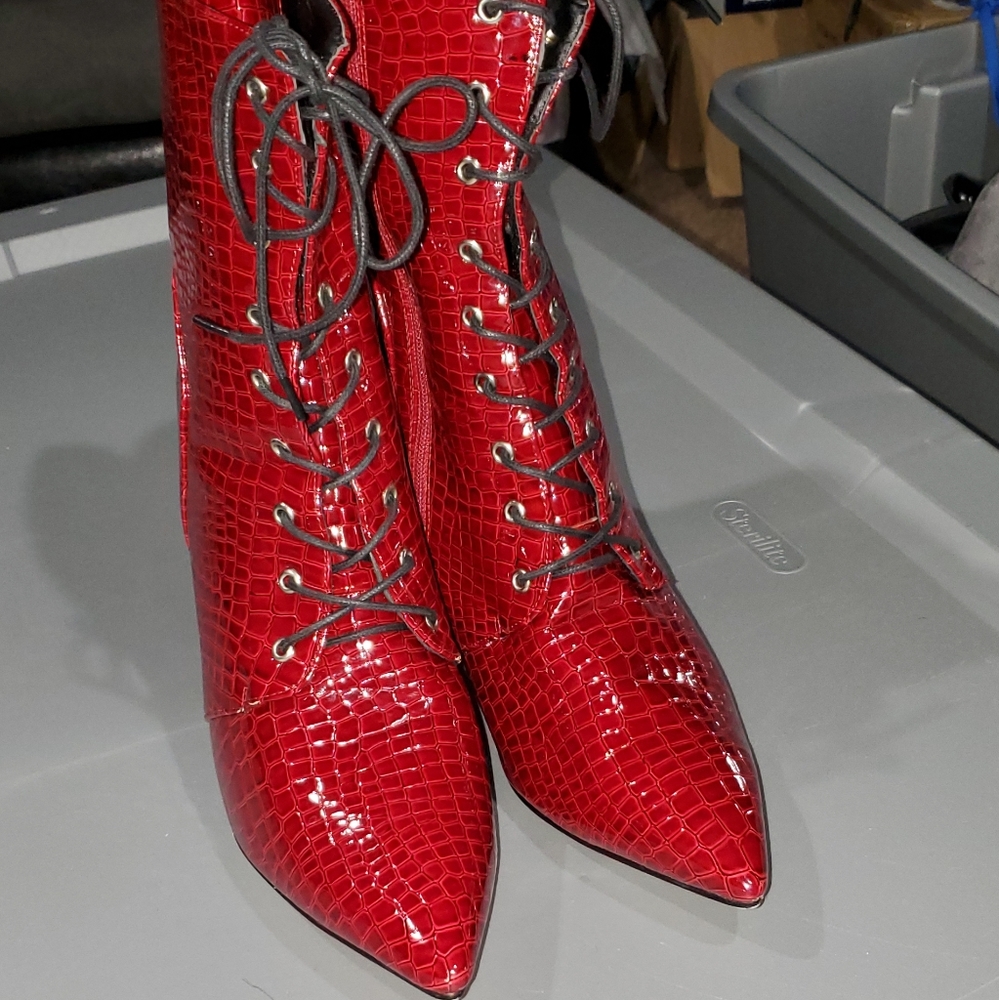 Ankle boots